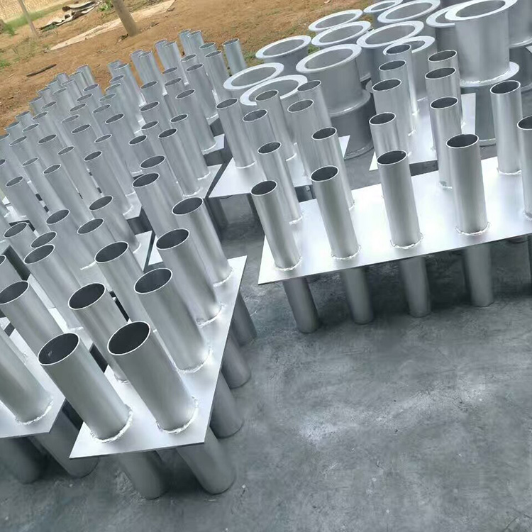 �����A���˷����]�׹ܰ��b�D��